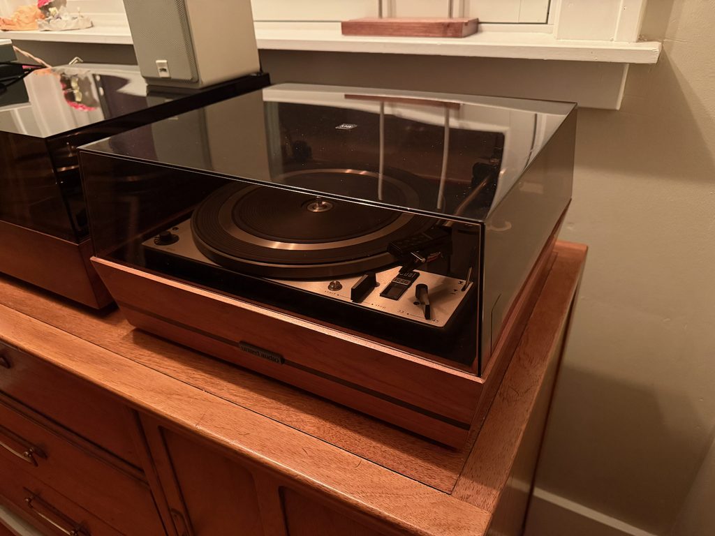 Dual 1228 turntable