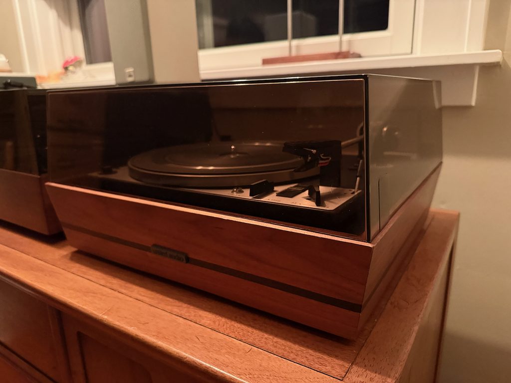 Dual 1228 turntable
