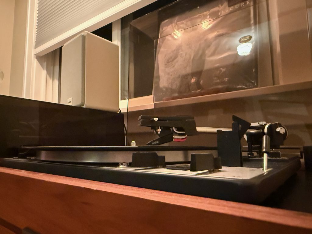 Dual 1228 turntable
