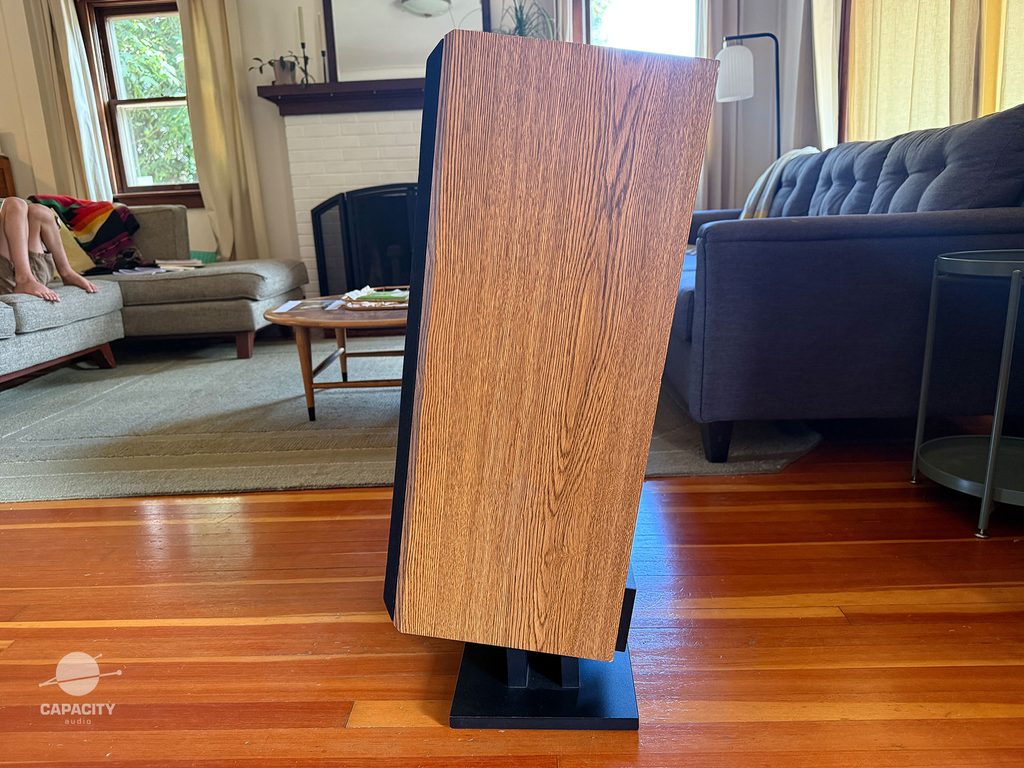 Polk Monitor 10 Series 2 side